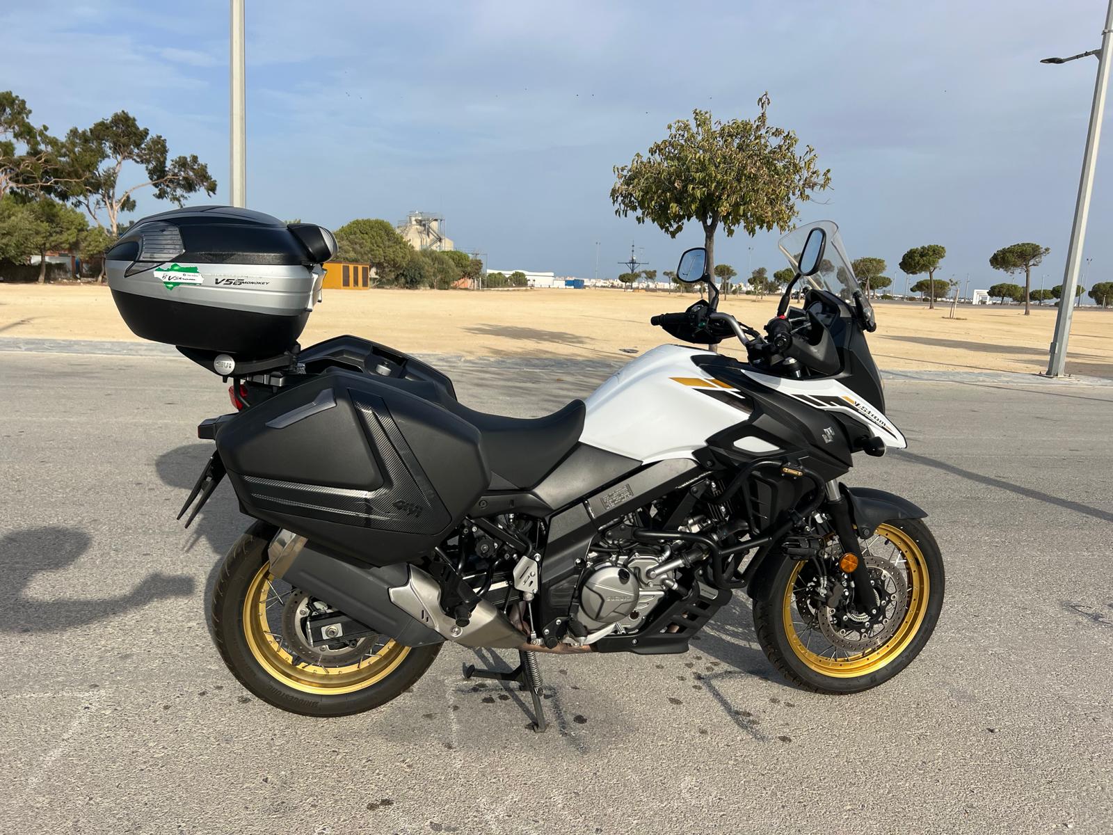 SUZUKI DL 650 V-STROM